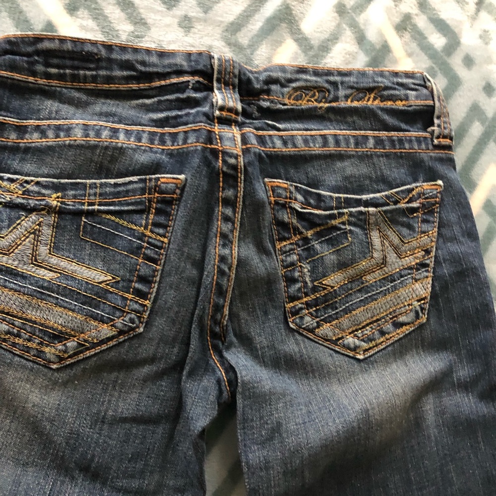 Buckle, LIKE NEW!!! Womens jeans, super cute pockets, size 26